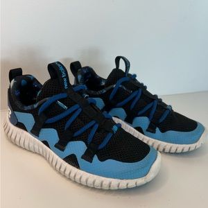 Blue New balance slip on sneakers